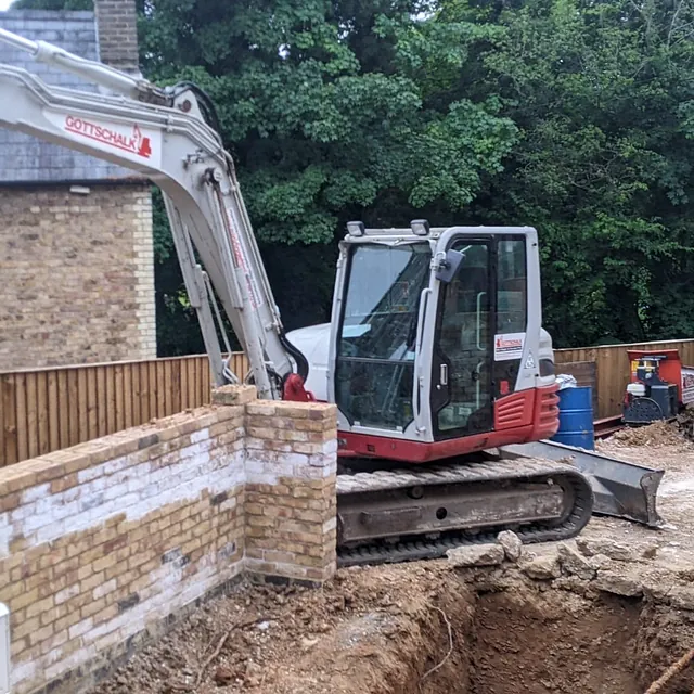 Mini diggers